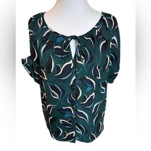 Ann Taylor Factory Women’s Green Abstract Print Blouse Size‎ Small Petite
